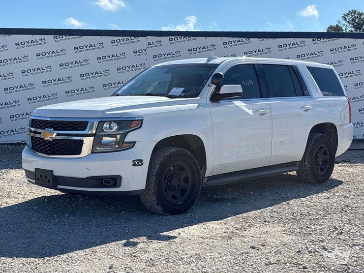 2016-chevrolet-tahoe-image-1