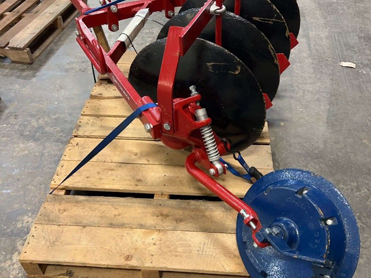 international-harvester-fast-hitch-disk-plow-image-3