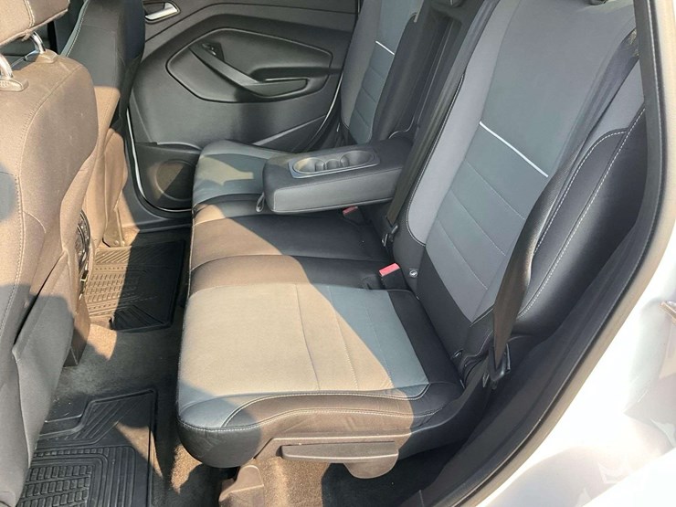 2013-ford-escape-image-22