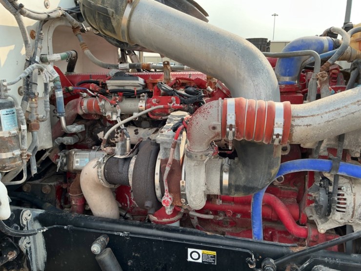 2012-peterbilt-386-image-11