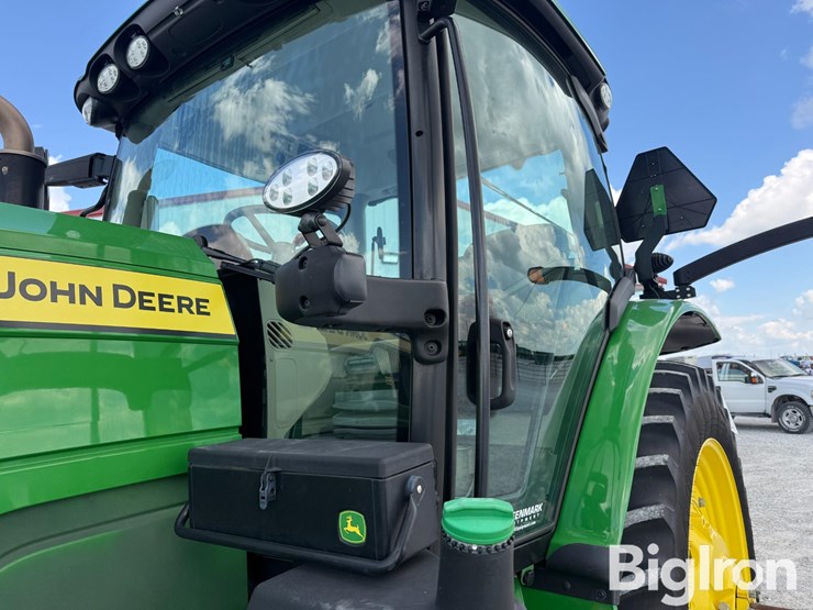 2025-john-deere-6r-155-image-13