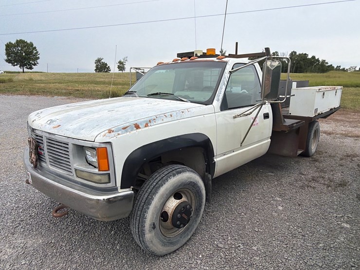 #255-•-1990-gmc-sierra-sl-flatbed-truck-image-1