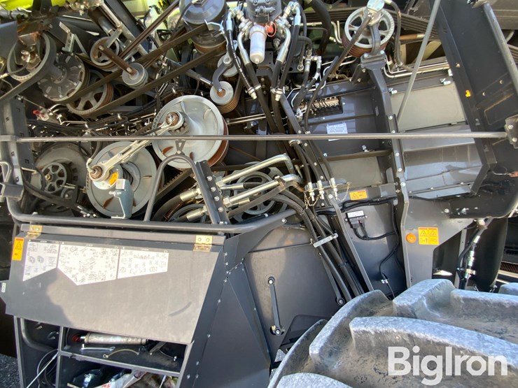 2022-claas-lexion-7500tt-image-13