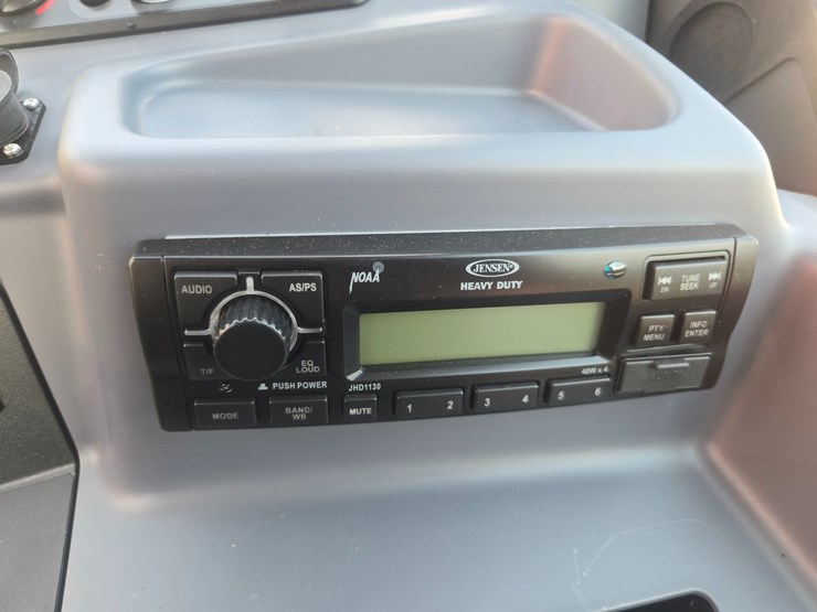 kubota-m6-111-image-43