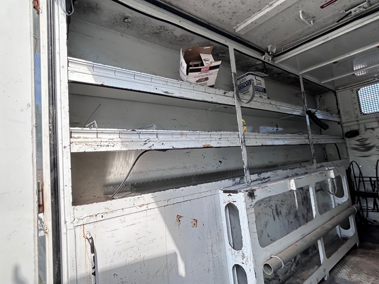 #212-•-2014-saub-pull-behind-service-trailer-image-39