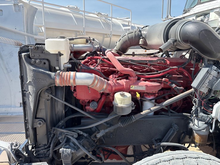 2014-peterbilt-367-image-20