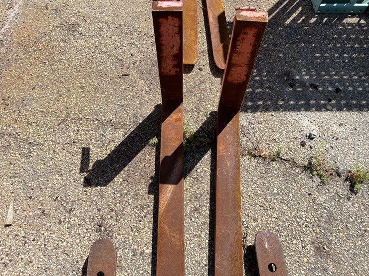 #9011-•-pair-of-forklift-forks-(shed)-image-1