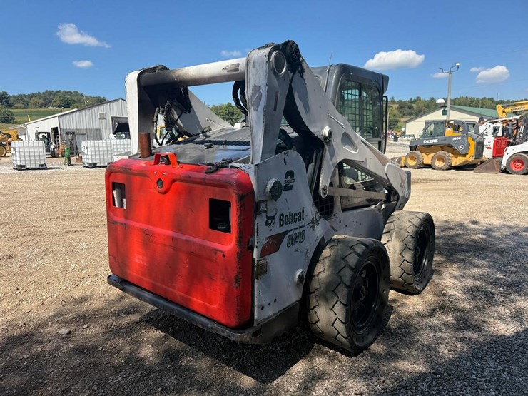 2023-bobcat-s740-image-4
