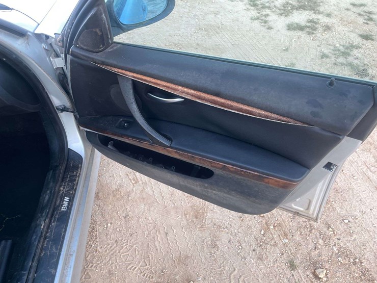 2006-bmw-325-4-door-sedan-not-running-image-16