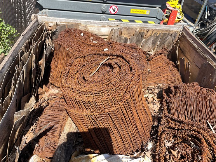 #9124-•-crate-of-concrete-wire-(o10)-image-9