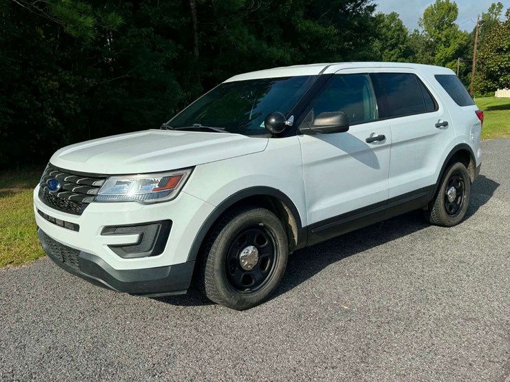 2018-ford-explorer-image-1