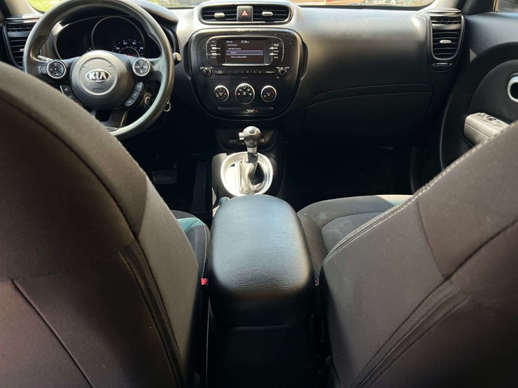 2017-kia-soul-image-36