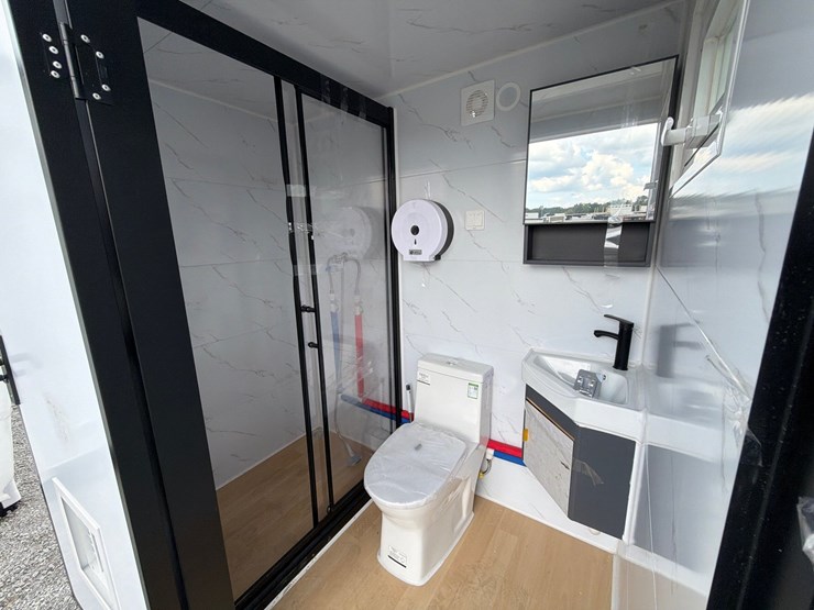 #179-•-mobile-toilet-w/shower-image-9