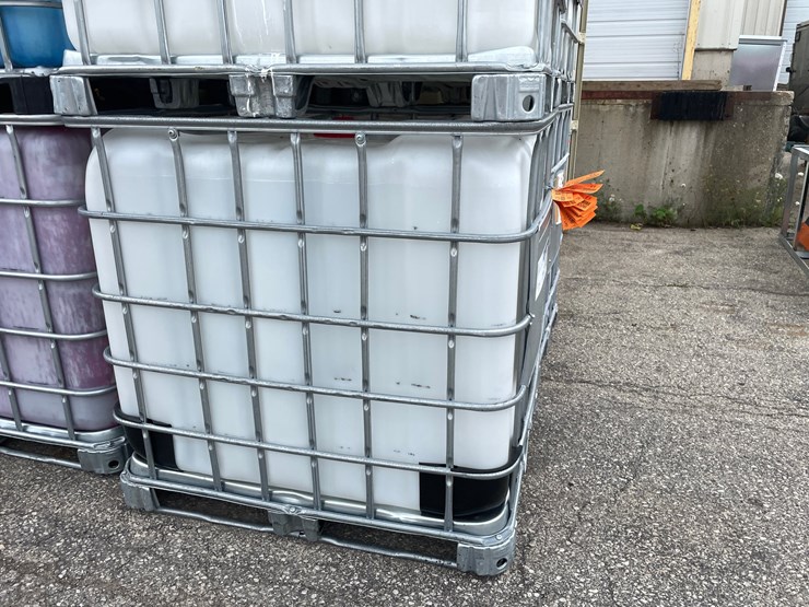 #9044-•-(2)-275-gallon-ibc-caged-totes-(of)-image-5