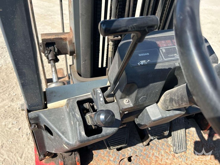 2000-nissan-pj01a18p-3,500lb.-lp-forklift-image-14