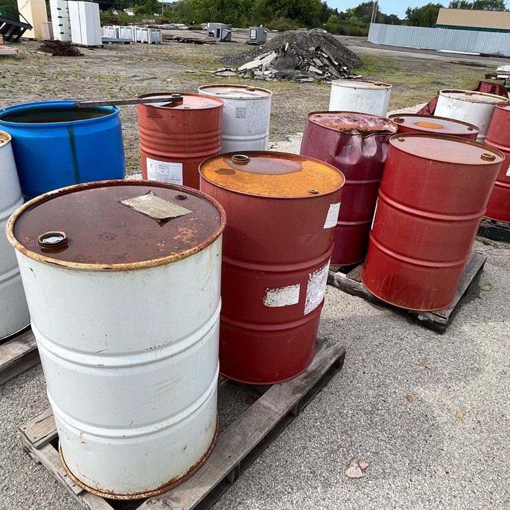 #10636 • (12) Barrels