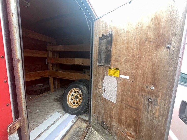 #10496-•-pace-enclosed-trailer-(has-wi-title)-image-45