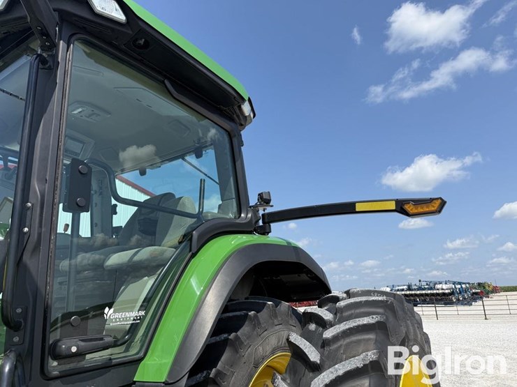 2024-john-deere-8r-250-image-16