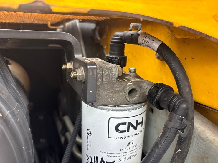 2019-new-holland-l228-image-49