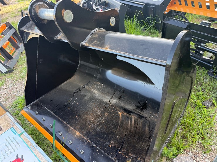 john-deere-120-image-1