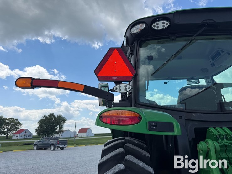 2025-john-deere-6r-155-image-16