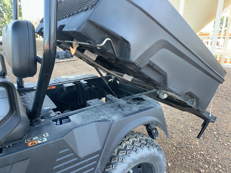 tracker-ox-400-utv-image-26