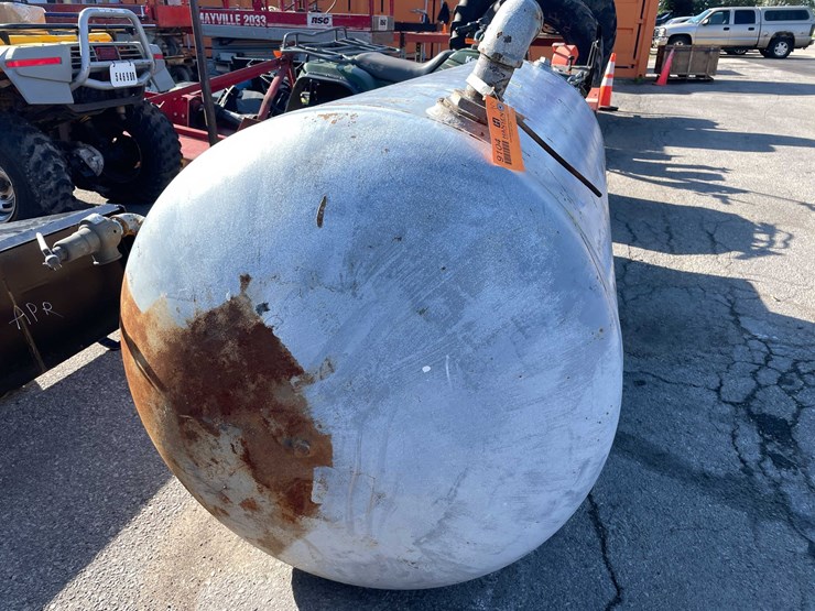 #9104-•-240-gallon-air-tank-(o4)-image-5