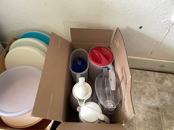 #6258-•-assortment-of-kitchen-items-image-3
