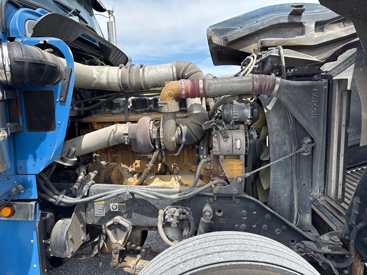 2006-kenworth-w900l-image-10