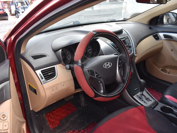 2014-hyundai-elantra-(vin-#-5npdh4ae7dh448028)-(showing-appx-181,723-miles,-image-9