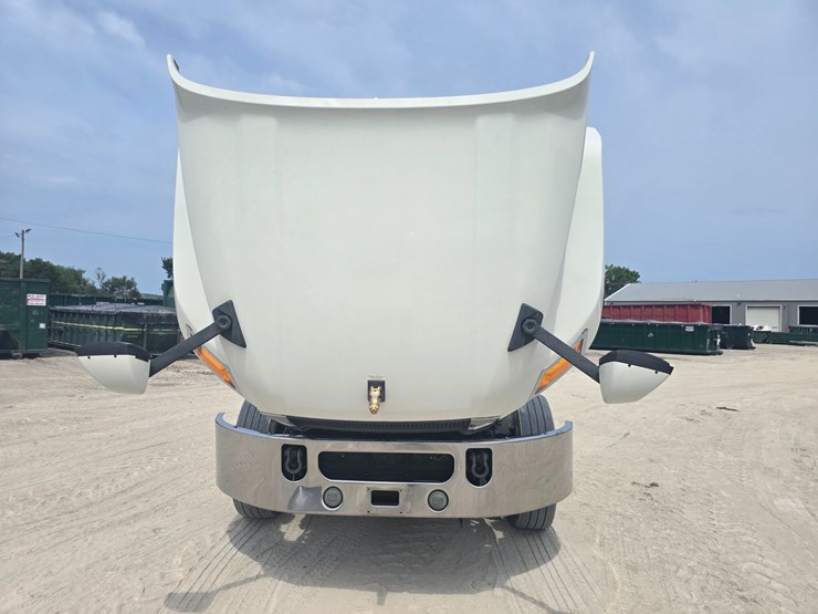 #25251-•-2020-mack-anthem-semi-sleeper-truck-image-22