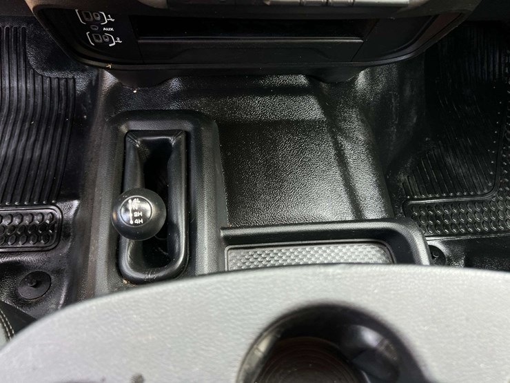 2019-ram-2500-tradesman-image-30