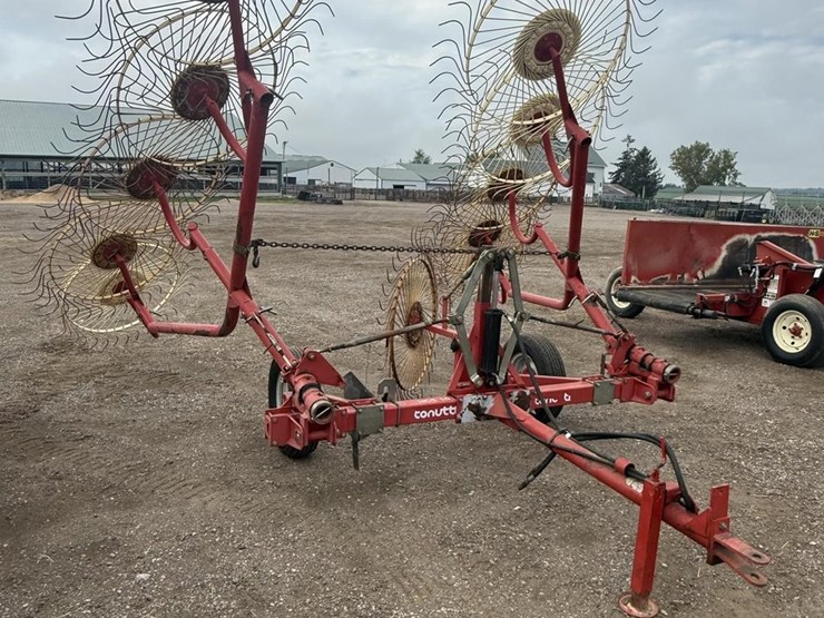#126-•-wheel-rake-5-wheel-with-kicker-wheel,-tonutti-image-1
