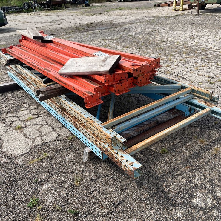 #10535 • Pallet Racking