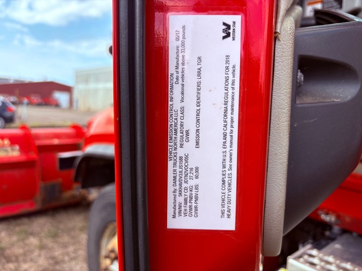 2018-western-star-4700sf-image-162
