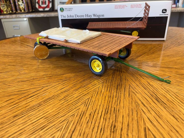 john-deere-16-image-2
