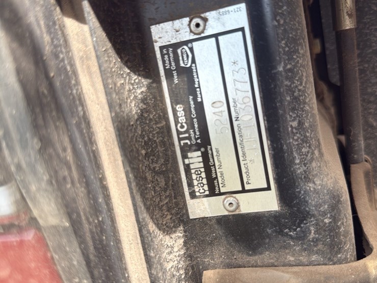 case-ih-5240-image-9