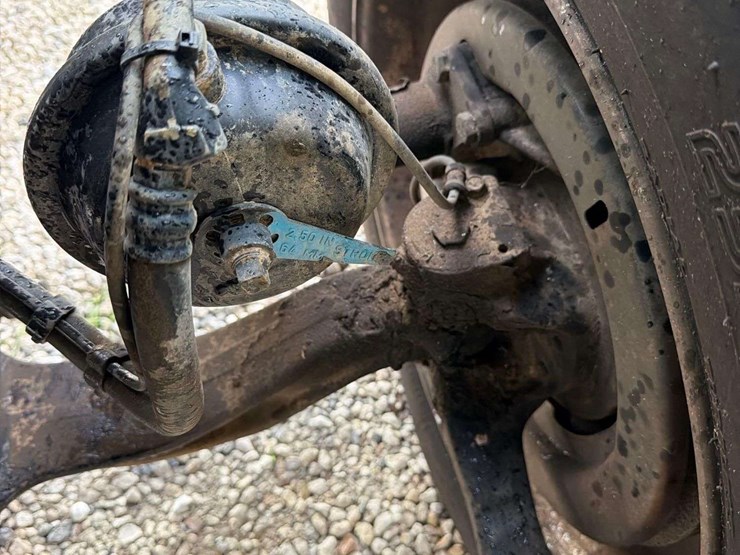 2011-ford-f650-image-30