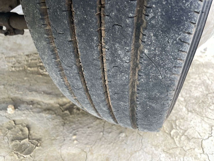 2005-ford-f550-image-21