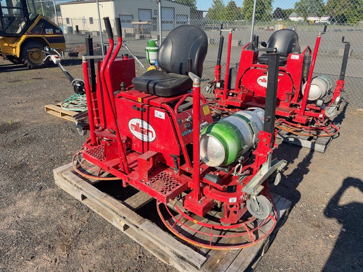 allen-rp235-ride-on-concrete-finisher-image-1