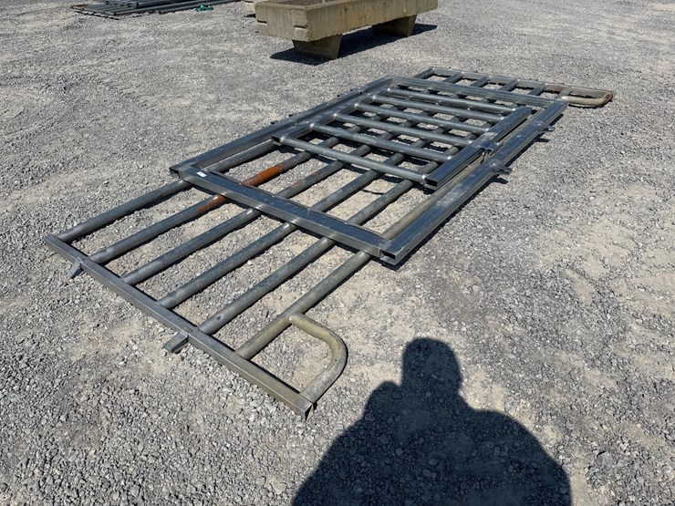 #555-•-5'-walk-thru-gate,-12'-panel-image-4