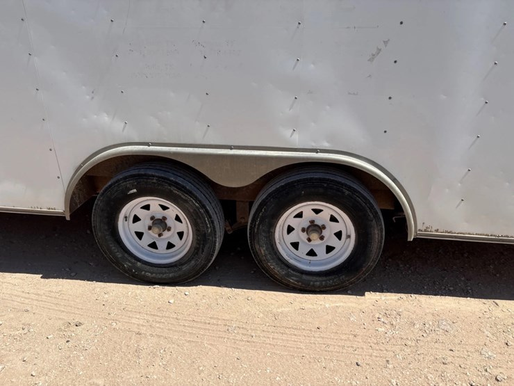 2010-haulmark-20’-x-100”-t/a-bumper-pull-enclosed-trailer-image-5