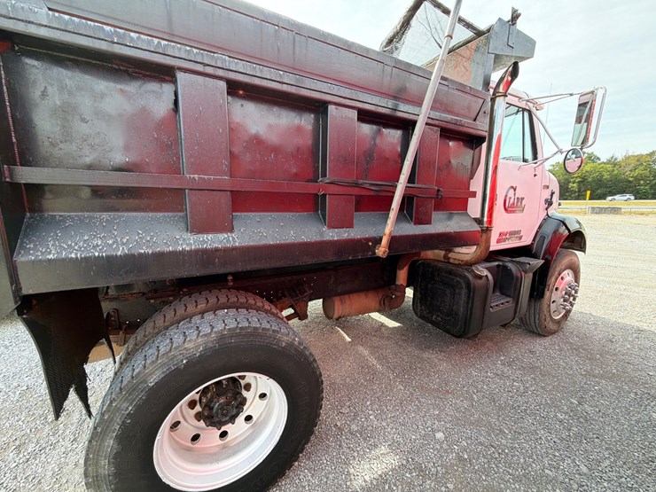 #271-•-1988-international-2375-single-axle-dump-truck-image-9