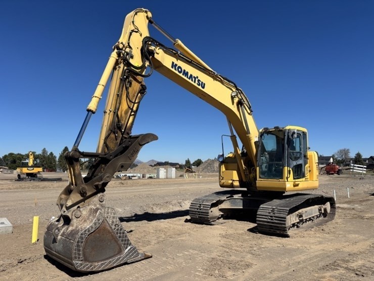 2013-komatsu-pc228us-lc-8-image-1