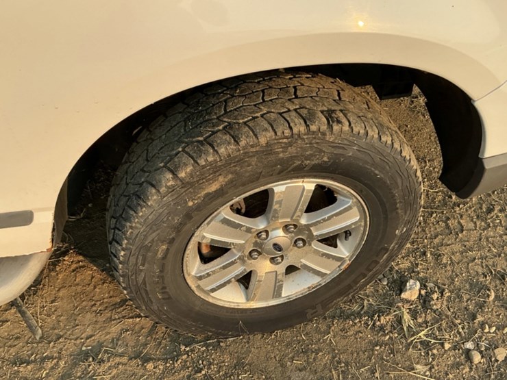 2006-ford-explorer-image-12