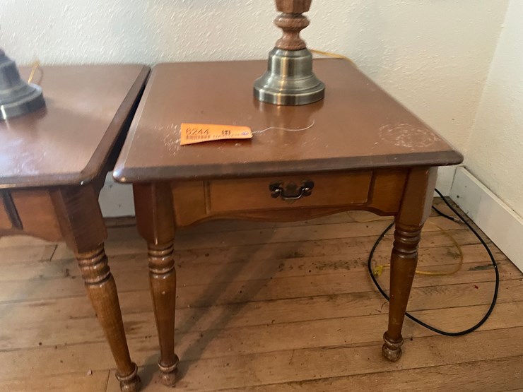 #6244-•-(2)-end-tables-and-lamps-image-6