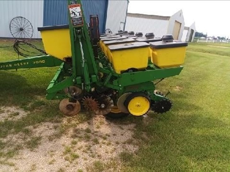john-deere-7000-image-4