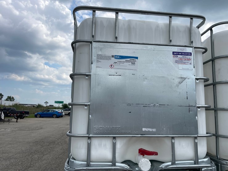 #9037-•-(2)-275-gallon-ibc-caged-totes-(of)-image-3