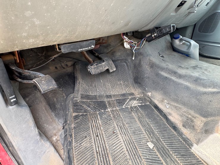 2005-ford-f350-image-50