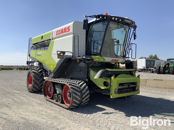 2022-claas-lexion-7500tt-image-4